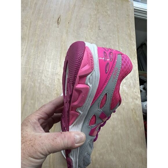 New Balance 680v3 Women’s Hot Pink 6.5 Sneakers Shoes - Picture 10 of 11